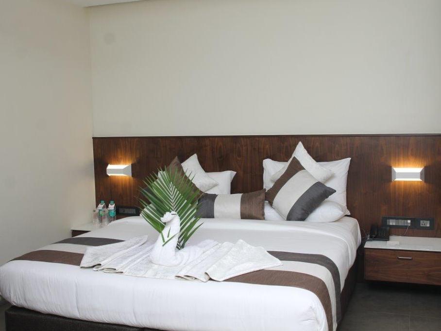 Hotel Celestiial , Candolim Exteriör bild