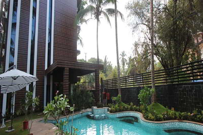 Hotel Celestiial , Candolim Exteriör bild