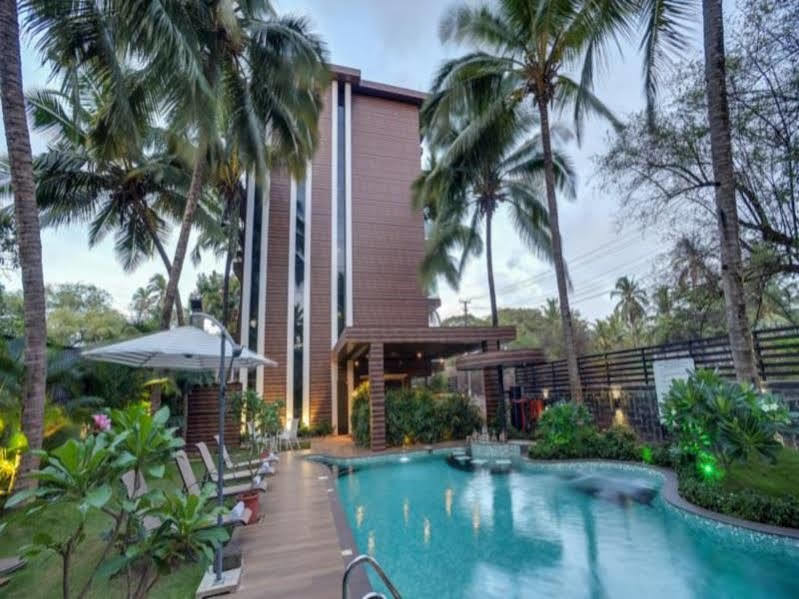 Hotel Celestiial , Candolim Exteriör bild